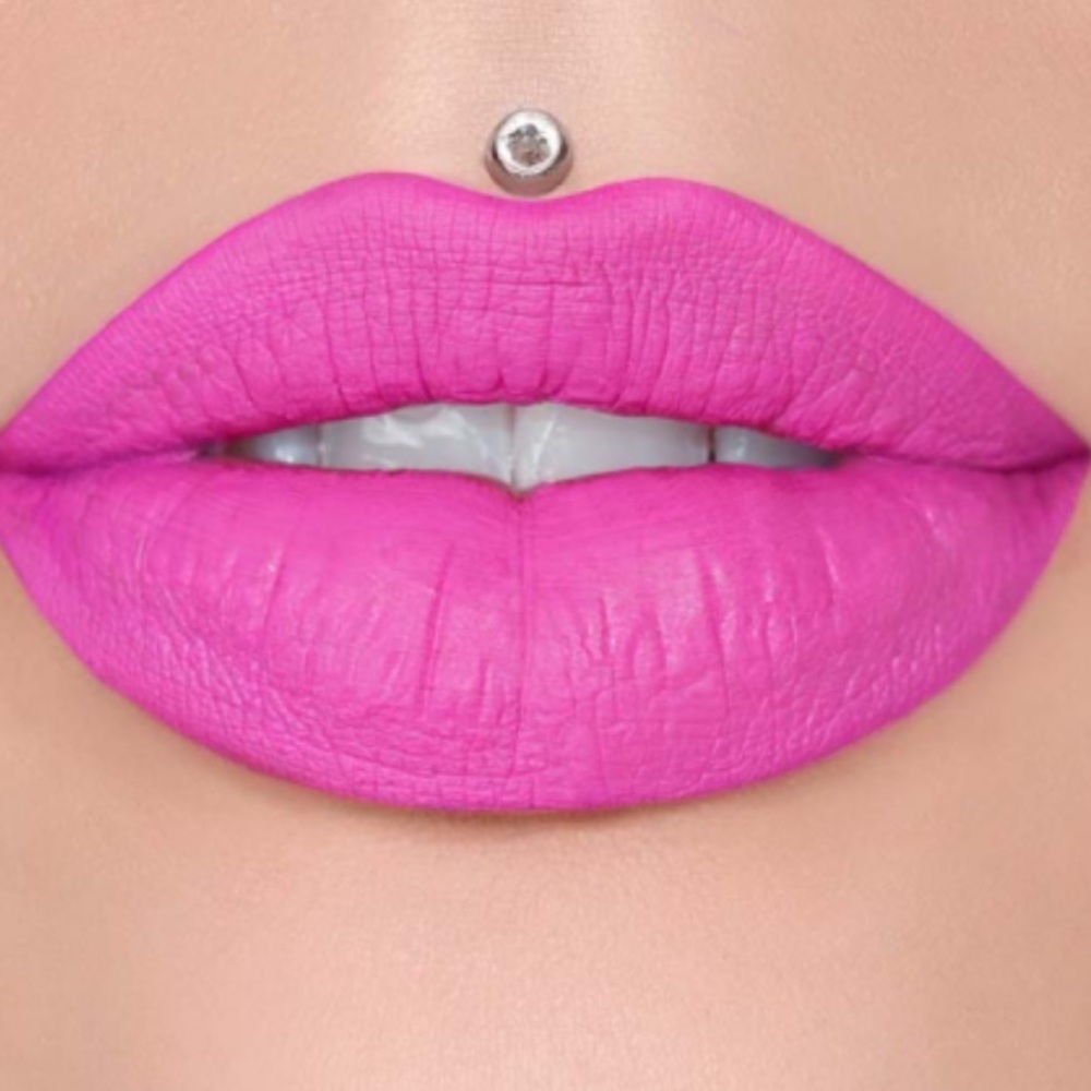 Jeffree Star Cosmetics - Velour Liquid Lipstick - Cavity Brand New